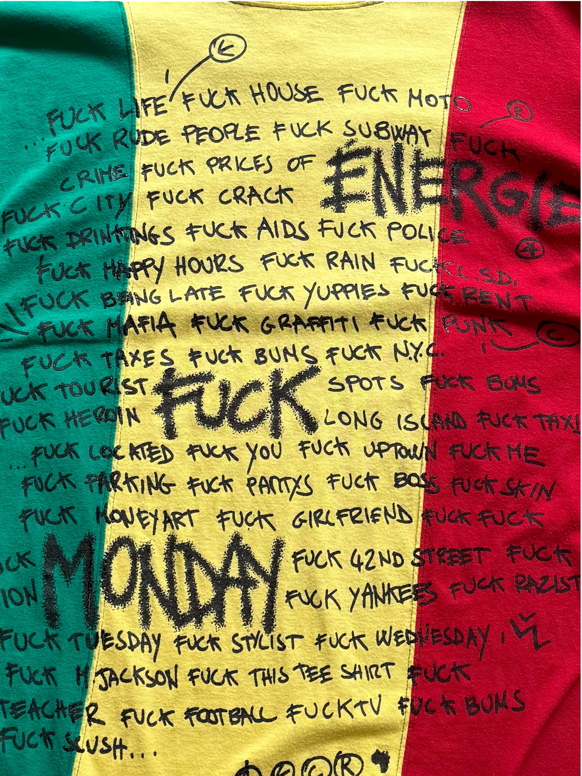 RARE Vintage Energie Graphic T-Shirt