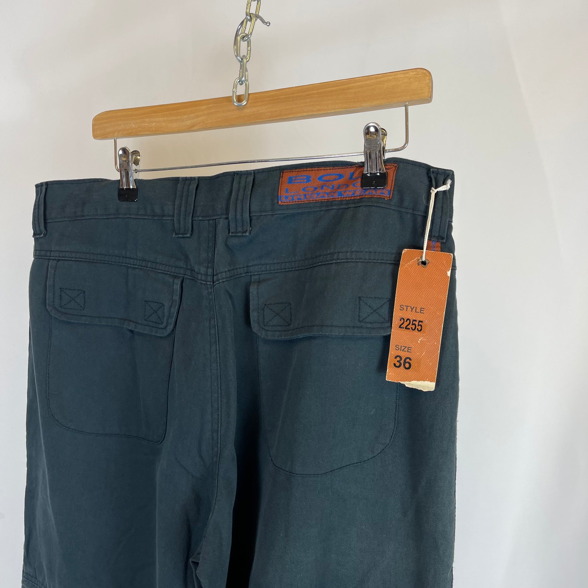 00s BNWT Bolt Cargo Trousers (W36)