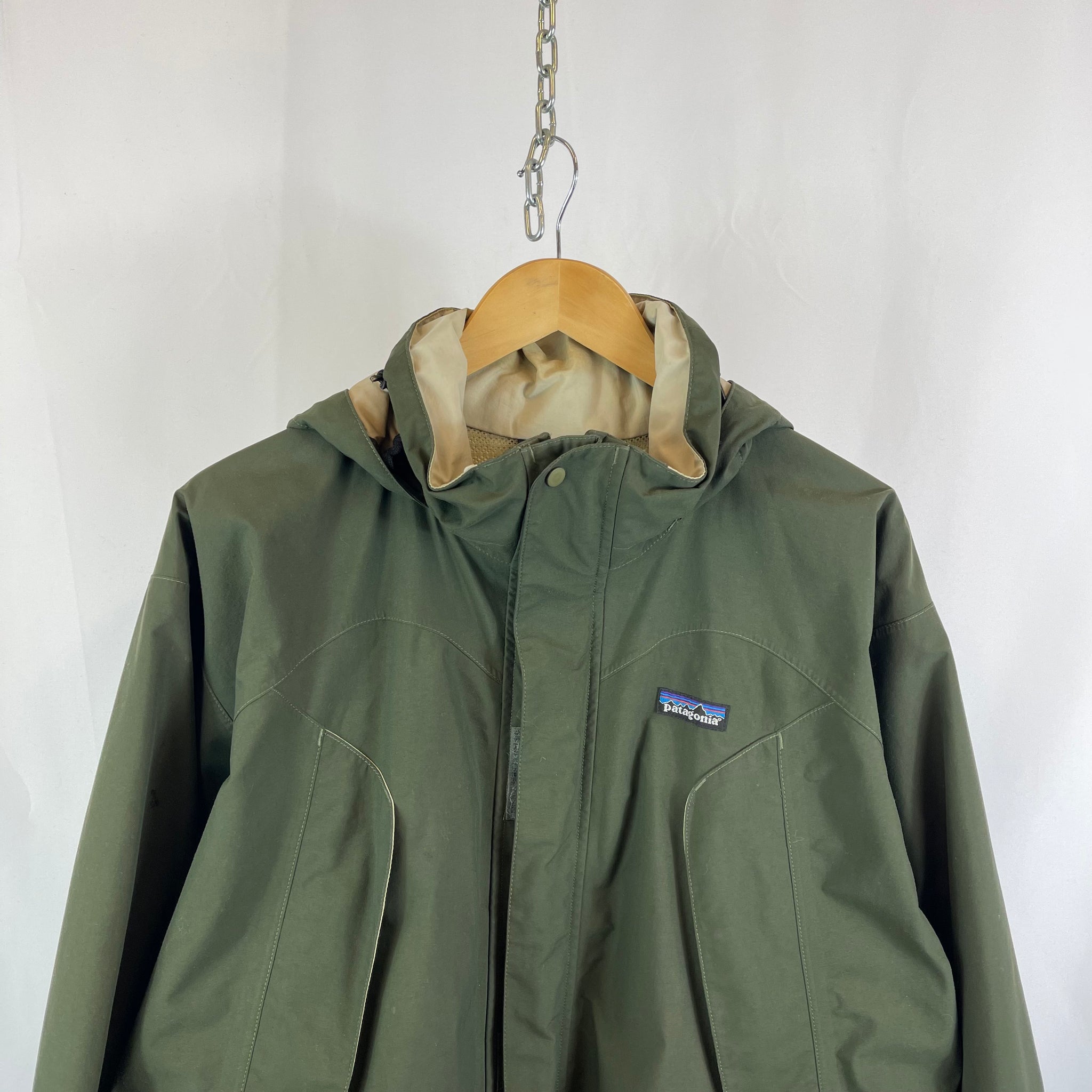 00s Patagonia Gore-Tex Jacket (L)