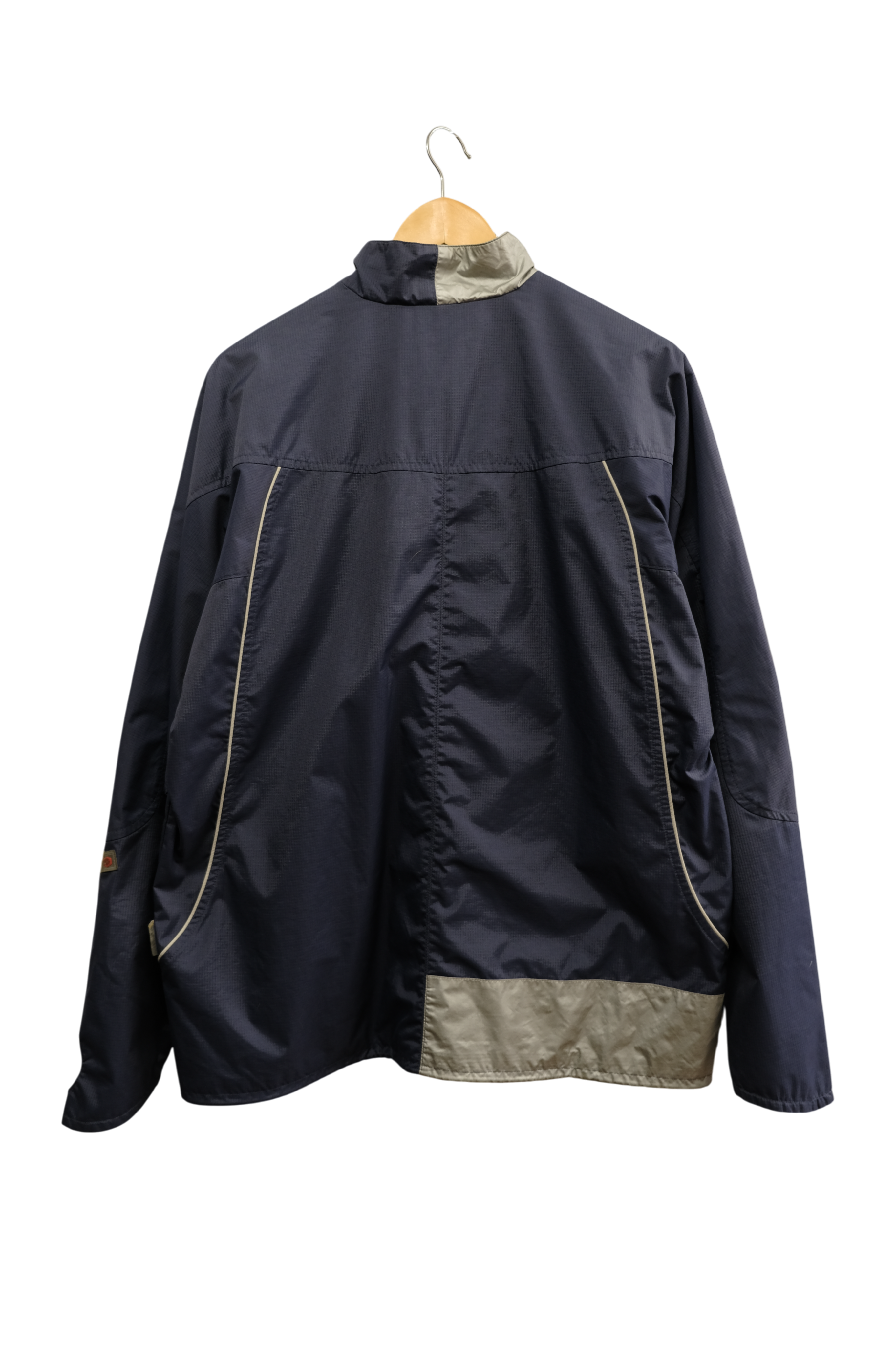 2000’s T4 Nike jacket