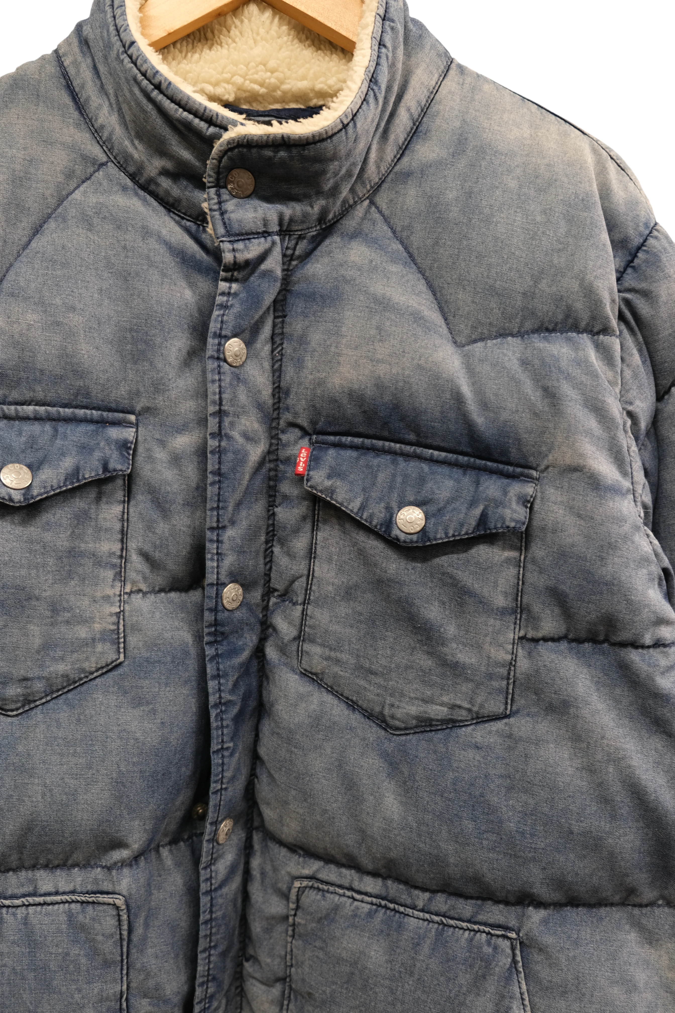 Levi's puffer jacket