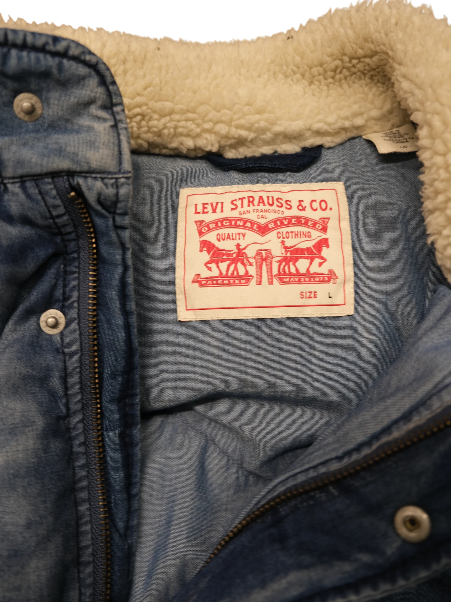 Levi's puffer jacket