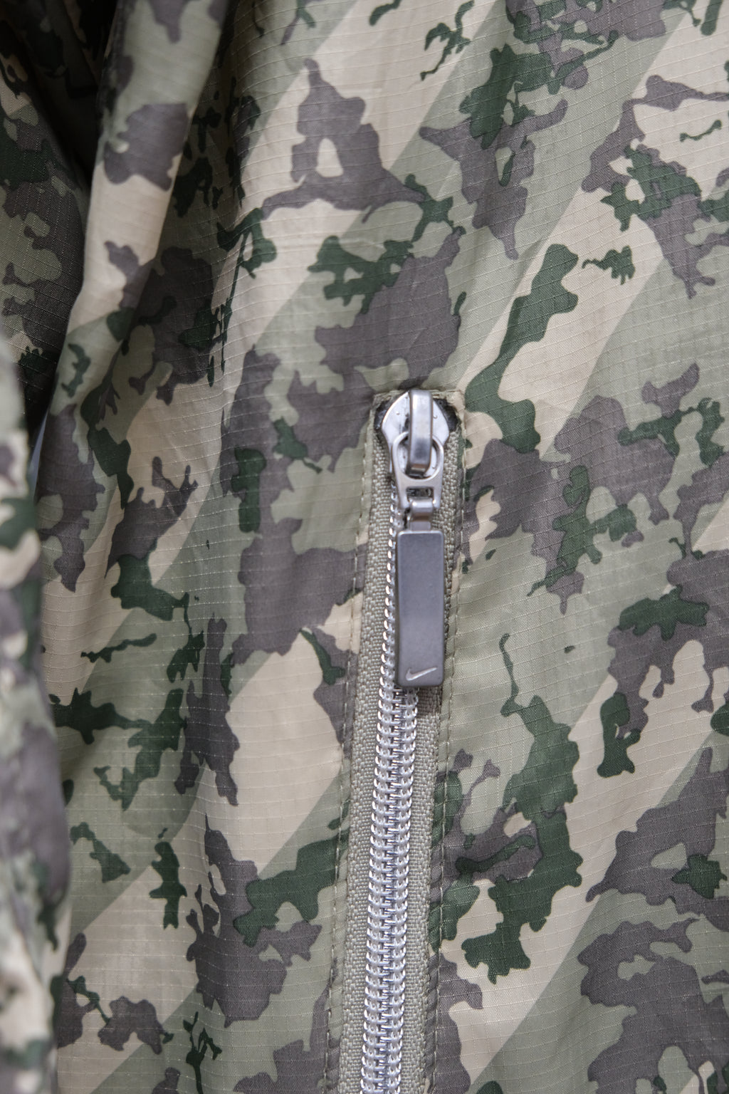 Vintage Nike camo windbreaker