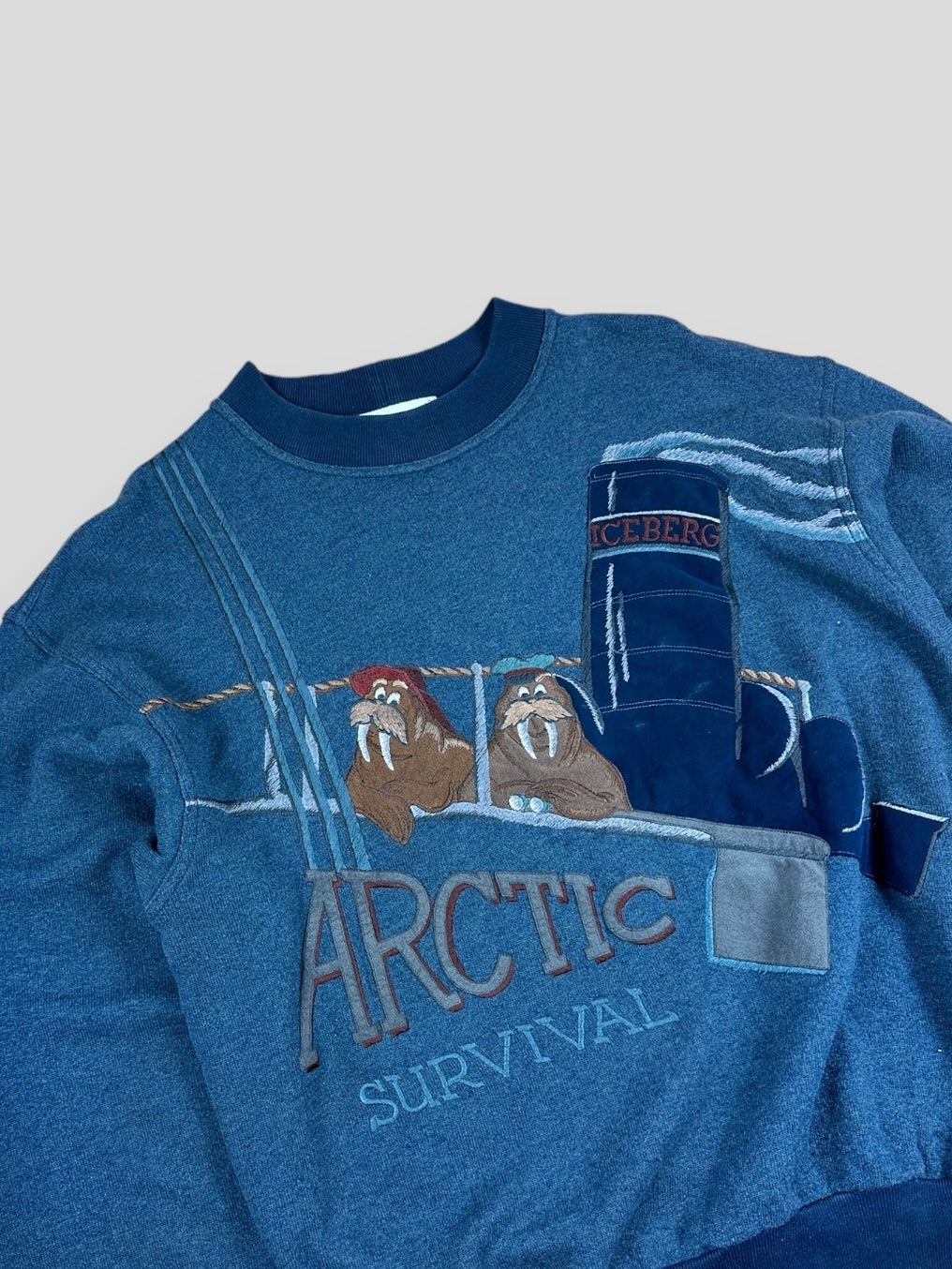 Vintage 90s iceberg sweatshirt